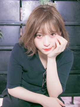 リリアン 青山(relian) グレージュカラーで柔らかい印象に☆