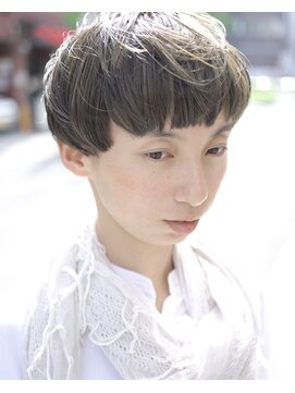 バローチェ(Barouche) 【Barouche】　マッシュショート　ミントアッシュ