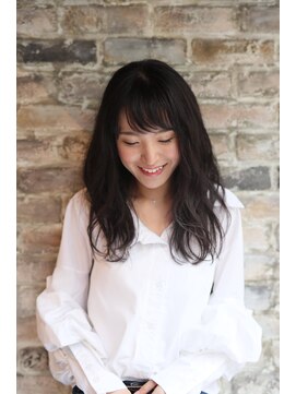 エスアンドエフ美容室 松富店(S&F) フェミニンなアッシュカラー