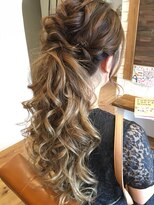 シェリシェリー(Cheri Cherie)&nbsp;ハーフアップアレンジ