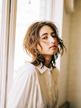 フローラビューティーヘアー(Flora Beauty Hair) 大人レイヤーショート/20代/30代/40代/50代/岡山/表町