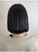シンプルの艶感重視ボブ
