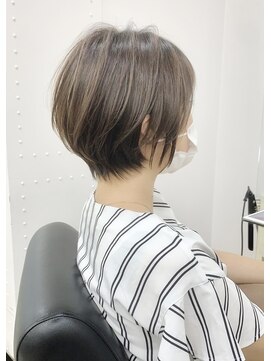 ユーフォリア エヌ 池袋サンシャイン通り店(Euphoria +n) 大人可愛い 20代30代40代 丸みショートスタイル