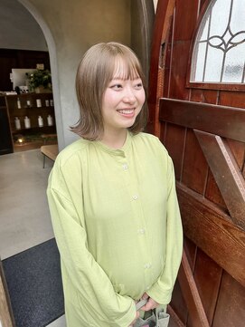 ヘアーミュゼ 井田店(Hair Musee) ブリーチなしダブルカラー/外ハネ/ツヤ/オリーブベージュ