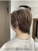 透明感グレージュカラー