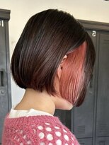 カムジーヘッドカミノウラ(COMEGHEAD KAMINOURA)&nbsp;大人ショートボブショートインナーカラー丸みショートカット