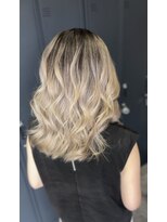 ヴェロニカ バイ ソル(Veronica by SOL) シャドウルーツ