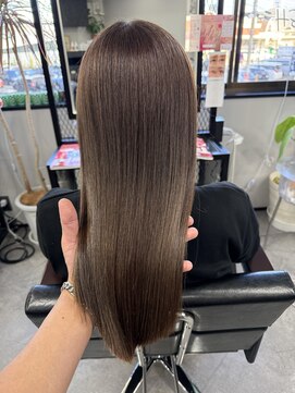 【白髪ぼかし アッシュブラウン艶カラー】