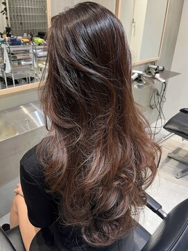 テクネ 天神大名(techne) 天神大名レイヤーカット大人レイヤーくびれヘアロング今泉