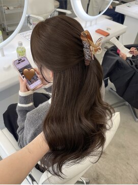 アイシー 表参道(ICY) 透明感たっぷりヘーゼルベージュ