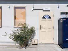 サンコ(sanco.)の雰囲気（こだわりのインテリアに木と植物のぬくもりを感じるサロン◎）