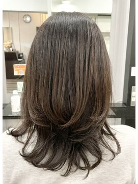 髪質改善専門店 アミーベルエクラ(AMI a BELLE Eclat) 軽やかな動きを楽しむレイヤースタイル【アミーベルエクラ】