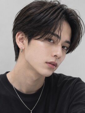 ベル 新宿(Belle) センターパート　コンマバング　カルマパーマ　大人ヘア新宿