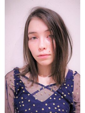 ヘアメイク コムハース 調布(hair make COMHEARES) 鎖骨ラインの外ハネスタイル。