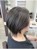 シルエットが決め手!大人の外はねくびれヘア