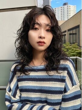 ホスタ 大阪梅田店(fosta) ベージュインナーカラーショートボブレイヤーミディアム前髪