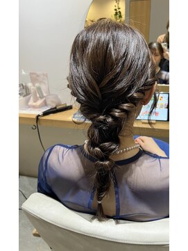 パラゴ(PARAGO.) 《緑橋/城東区/女性サロン》あみおろしアレンジ♪