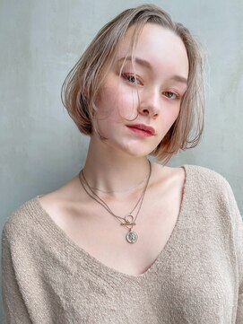 シオン(shion) 似合わせカットホワイトブロンドマロンベージュ_9056