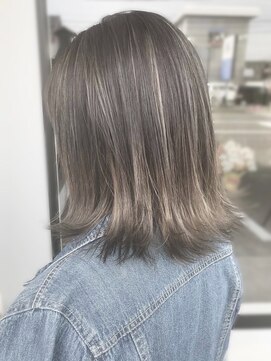 アース 明石店(EARTH) 20代30代大人可愛い前下がりストレート大人ボブハイライト