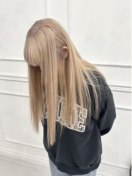 メゾンハル(Maison HALU) ホワイトベージュカラー