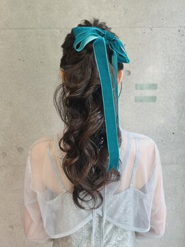 キャロルガーデンズ ボコカ 表参道(Carroll Gardens bococa) 【kacho】ヘアアレンジ　ふわふわポニー