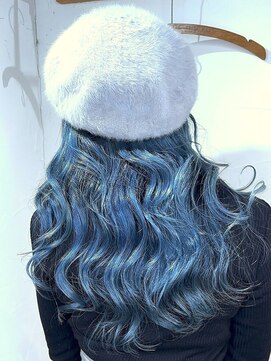 ブレイズヘアー(BLAZEhair) 【これでも脱白髪】ネイビーブルーバレイヤージュ×ブリーチ2回