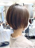 『岩田莉奈』40代50代お洒落な白髪染ショートボブ新宿ケアカラー