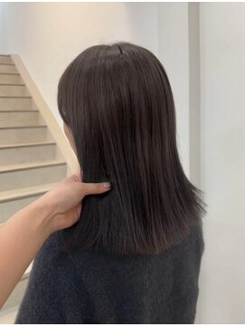 シアエミュー 新越谷店(SHEER emu) ベージュカラー