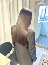 綺麗になれないと諦める前に・・・積み重ねが数ヶ月先のツヤをつくる。通えば通うほどキレイになる美髪へ