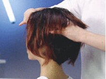 サロンドユーウ ガール(SALON DE YOW GARE)