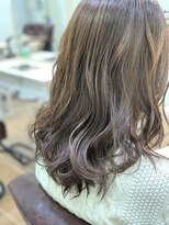 ミリア 茅ヶ崎店(Mirea)&nbsp;ハイライトでナチュラルグラ