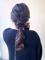 ルアナ 梅田店(Luana)&nbsp;編み込みローポニー