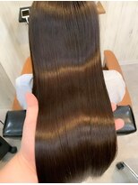 ルピナス(Lupine.)&nbsp;乾かすだけで美しい髪　Lupine.髪質改善