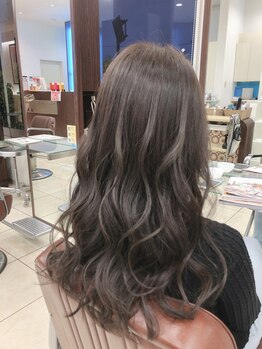 ラプトヘア アームズ(Rapt.Hair ARMS)の写真/【新規ALL25％OFF★】"Rapt.Hair ARMS"のカラーは頭皮に優しい/色持ち◎/臭わない★理想の髪色を叶えます!