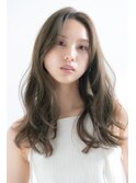 ロングヘア×ウェーブ×透明感