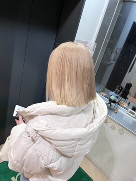 ヘアサロン アウラ(hair salon aura) ブリーチカラーハイトーンミルクティーカラー