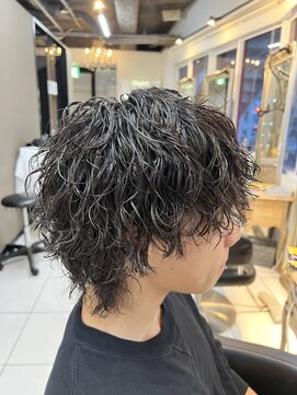 アイズ 海老名(AIZU) ツイストスパイラルパーマウルフ　メンズウルフ　ウルフカット