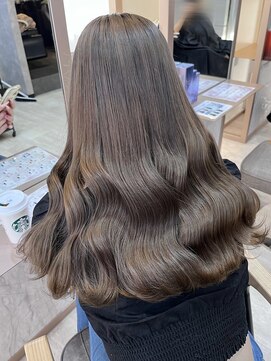 ラビス 池袋(Lovis) ワンレン/ネビージュ/エクステ/小顔/インナーカラー/韓国/池袋