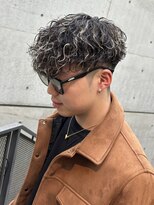 イーラ(era)&nbsp;スペインカール　メッシュ　パーマ　メンズ　眉毛