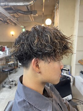 メリケンバーバーショップ フクオカ(MERICAN BARBERSHOP FUK) ツーブロックスパイラルメッシュ