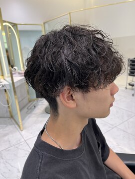 六本木美容室 白金店 波巻きマッシュミディ