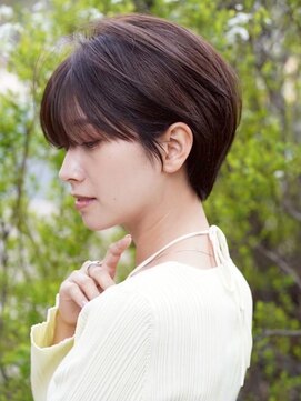 ロミー 本厚木(ROMMY.) 20代～50代☆丸みショートボブ☆前髪ありマニッシュ髪質改善