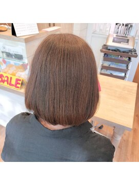 ヘアーゾーン ハチマルハチ 登戸駅前店(Hair Zone 808) マニキュアで作るピンクベージュ