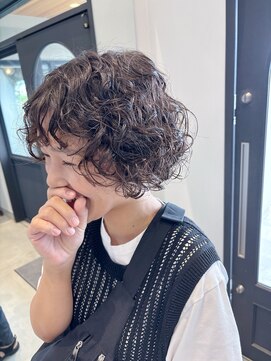 トゥリル(trueal) ボブ　くるくるパーマ