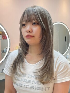 スリー 博多(THREE...) デザインカラー