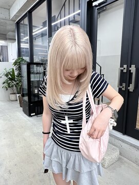 ハイトーンベージュ