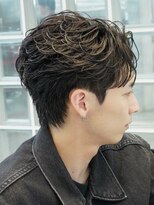 レタッチバイフィフス(RETOUCH by fifth)&nbsp;原宿メンズパーマフェザーパーマシャドウパーマセンターパート　