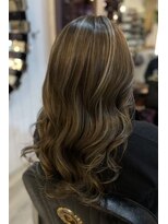 シークレットミラーズ(SECRET MIRRORS)&nbsp;白髪ぼかしハイライト×ミルクティーベージュ