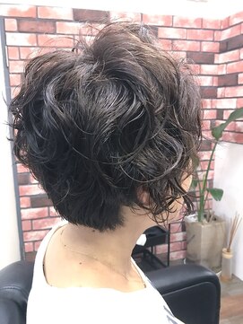 ワンバイワン(ONE BY ONE) ショートふわふわパーマ