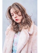 イースブルー(Y's Blue) 大人かわいいロングレイヤースタイル